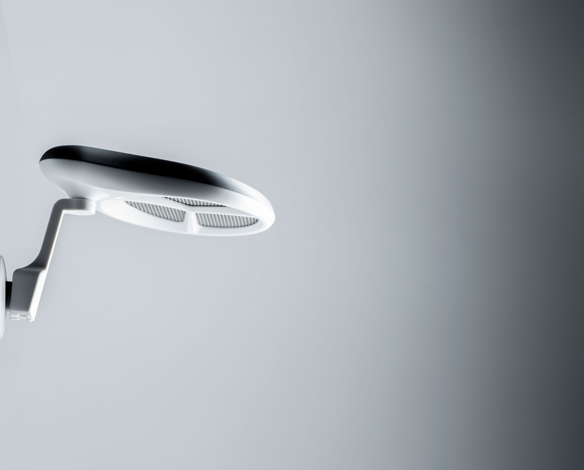 Twinstar aquarium sterilizer reactor – sleek design for algae prevention and healthy aquatic environment